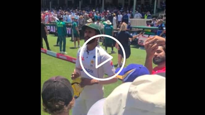 [Watch] Hasan Ali Gets Teased By Pakistan Fans For Infamous Catch Drops In 2021 T20 World Cup
